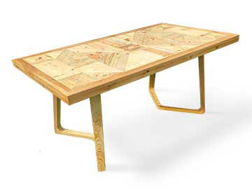 Обеденный стол из вторичной древесины